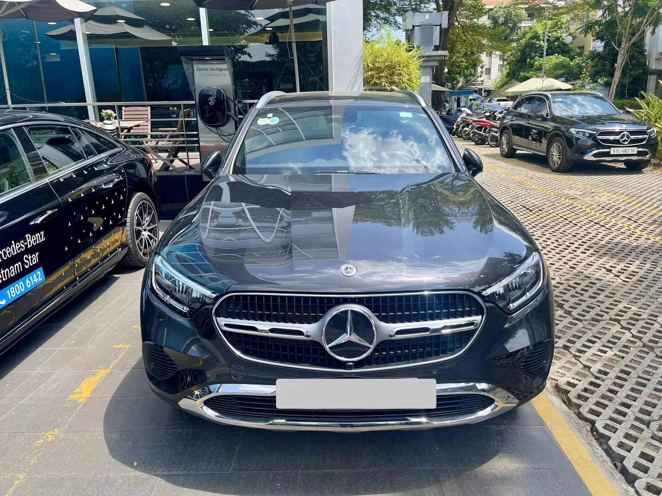 Bán Mercedes GLC200 4matic 2023 Lướt Chính Hãng, Đi 5.000 Km - Giá 2 Tỷ 050-0