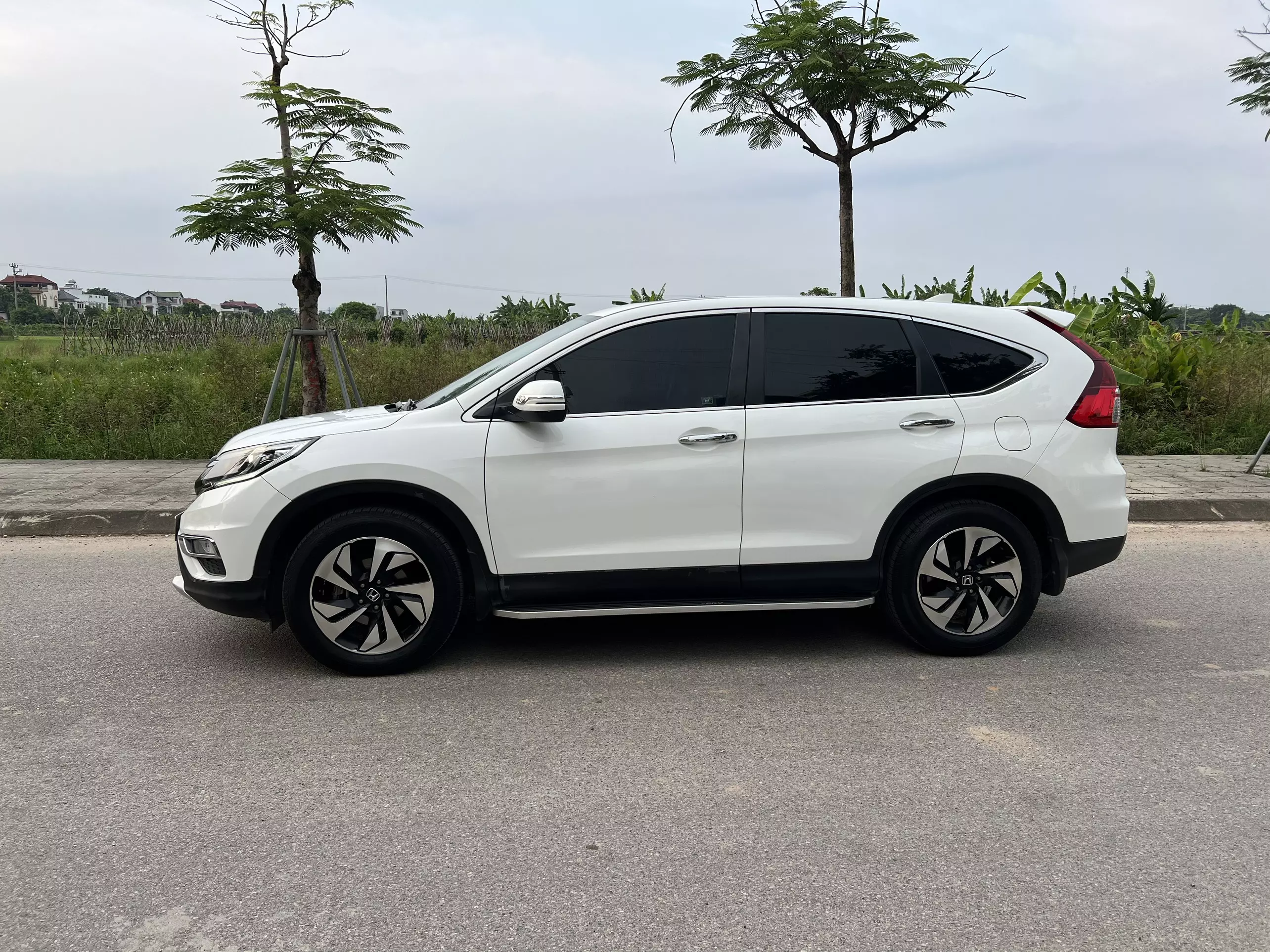 Chính chủ bán xe Honda Crv 2017 bản 2.4TG-7