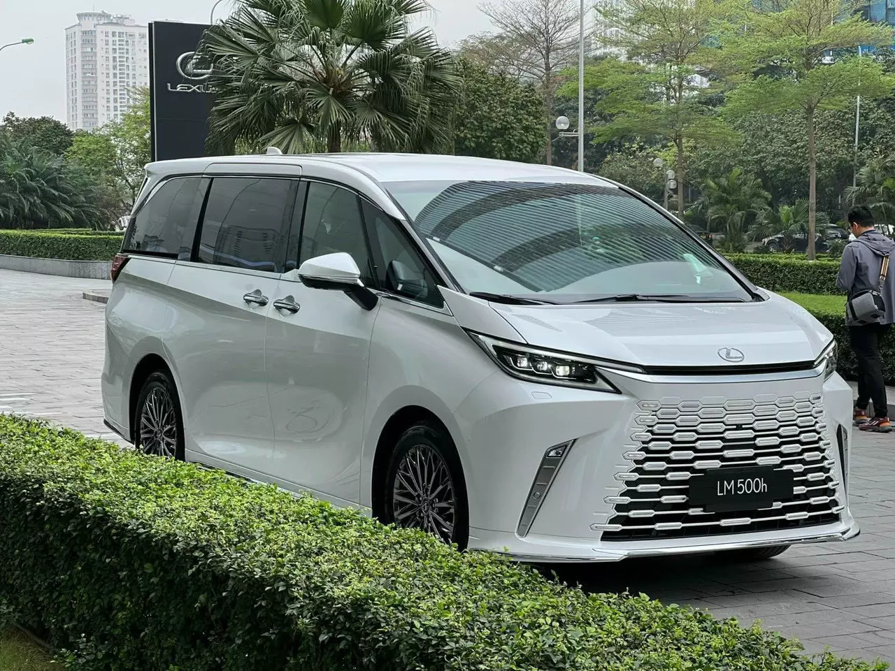 LEXUS LM500h - ĐẶT CỌC SỚM - GIAO XE SỚM-2