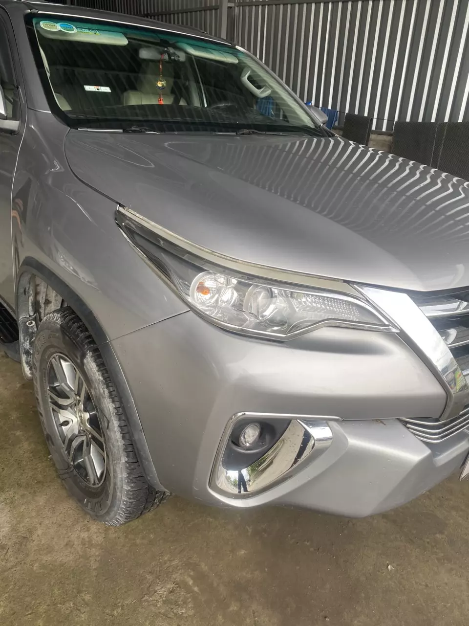 Fortuner mẫu mới đăng ký lần đầu tháng 2/2017 năm sản xuất 2016 màu bạc, số sàn máy dầu!-0