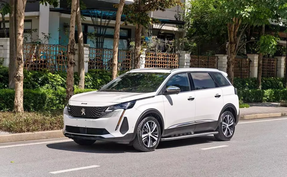 Bán ô tô Peugeot 5008 Premium 2024, màu trắng giá chỉ 1 tỷ 97 triệu-0