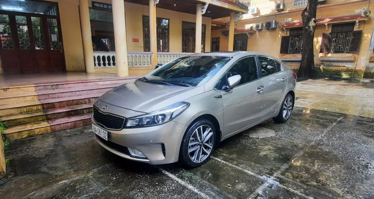 CHÍNH CHỦ CẦN BÁN XE CERATO 1.6AT ĐỜI 2016-4