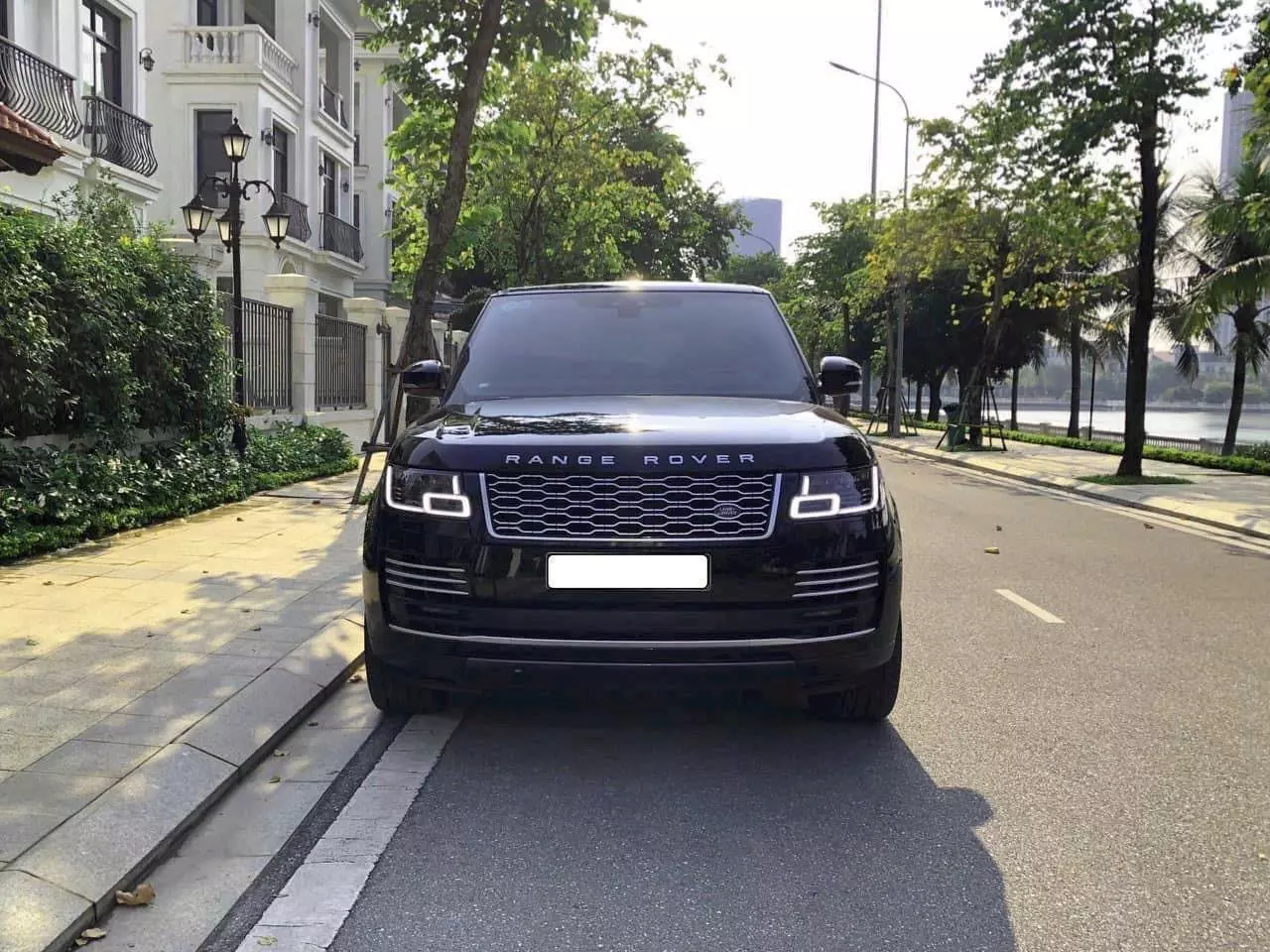 Range Rover ATB LWB 3.0L đăng ký 2020, 1 chủ, biển Hà Nội, mới 99%.-0