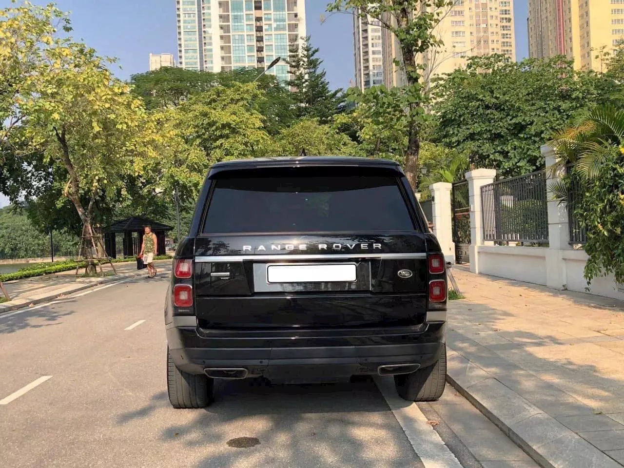 Range Rover ATB LWB 3.0L đăng ký 2020, 1 chủ, biển Hà Nội, mới 99%.-3