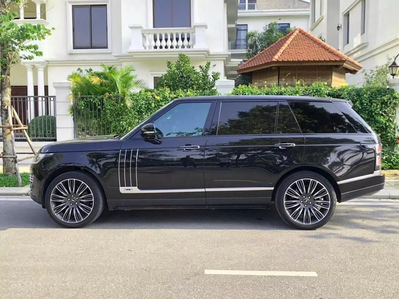 Range Rover ATB LWB 3.0L đăng ký 2020, 1 chủ, biển Hà Nội, mới 99%.-2