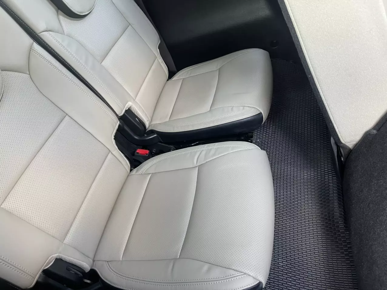 Chính chủ bán xe Kia Rondo máy xăng 2.0,bản full -4