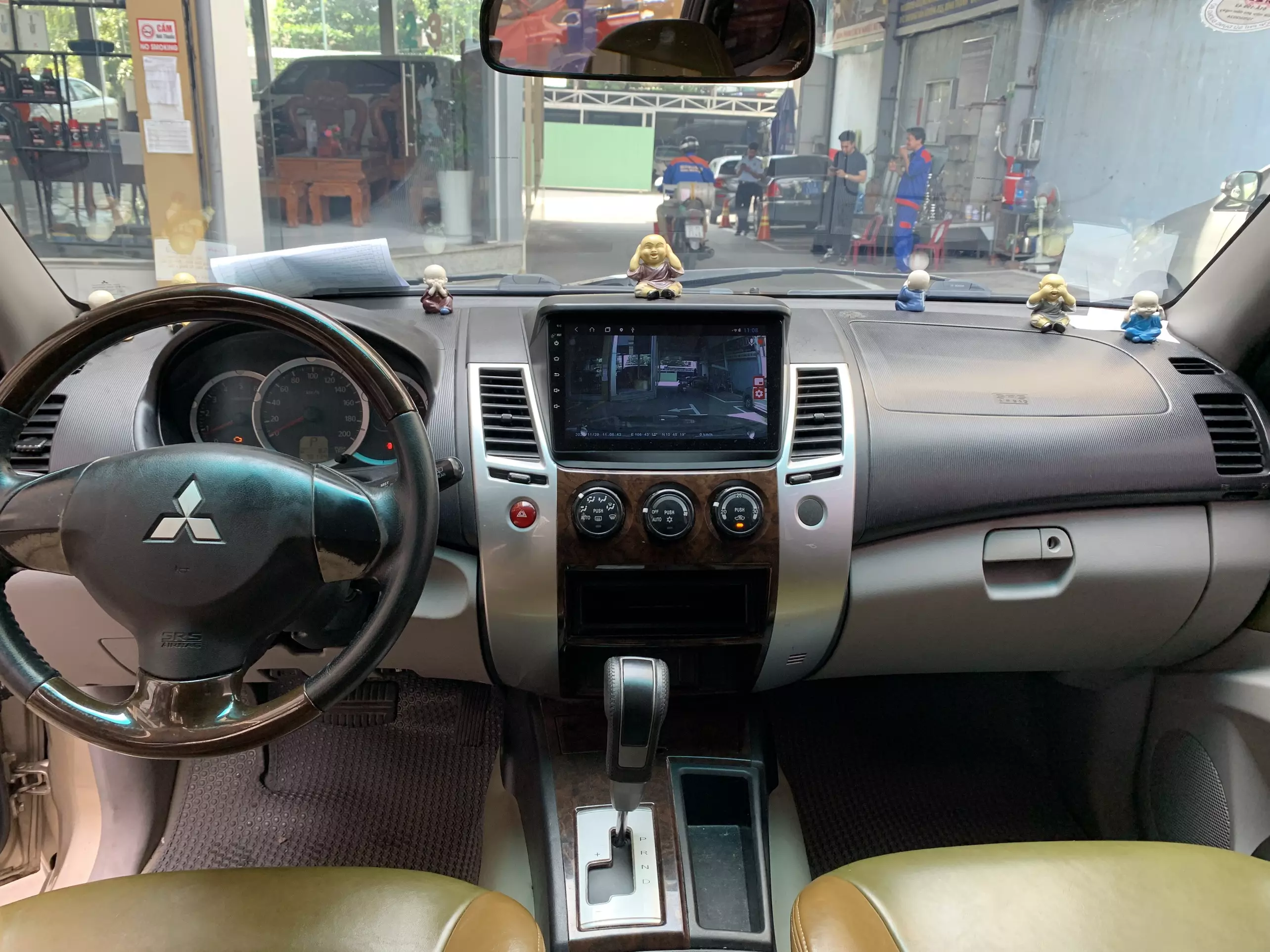 Bán xe Mitsubishi Pajero Sport D 4x2 AT - 2011, vô nhiều đồ chơi, giá 420tr.-2