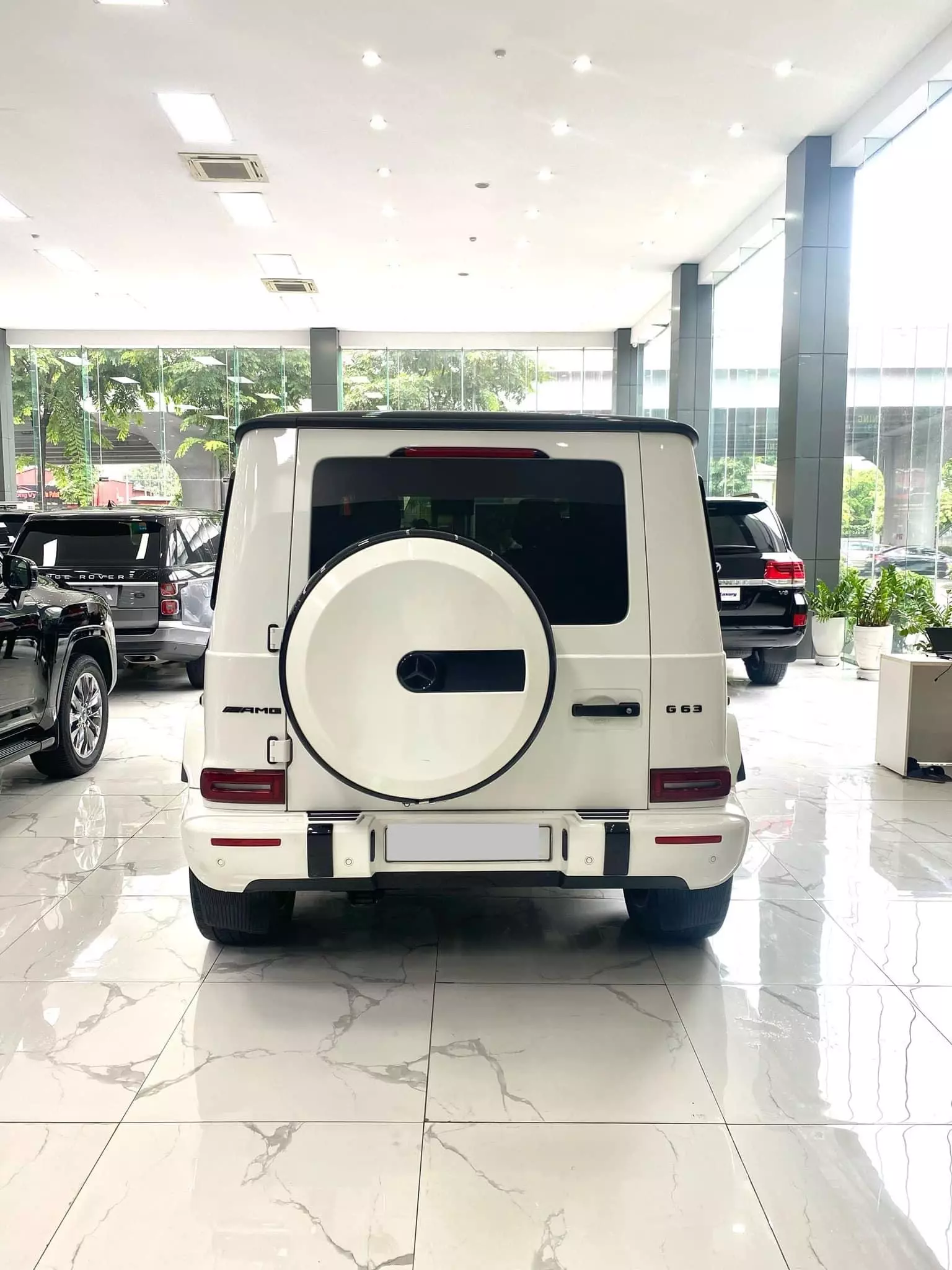 Bán Mercedes G63 AMG nhập Đức, sản xuất 2021, full các bon, xe mới 99%-2