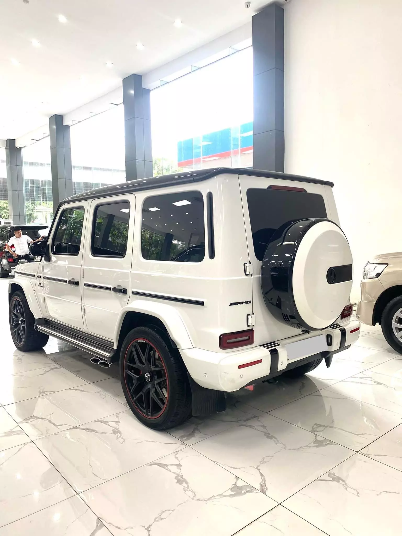 Bán Mercedes G63 AMG nhập Đức, sản xuất 2021, full các bon, xe mới 99%-3