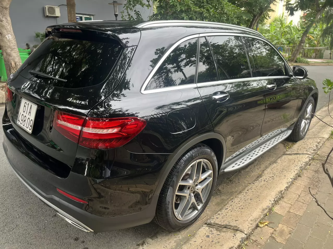 Mercedes Benz GLC - 300 4 Matic -1