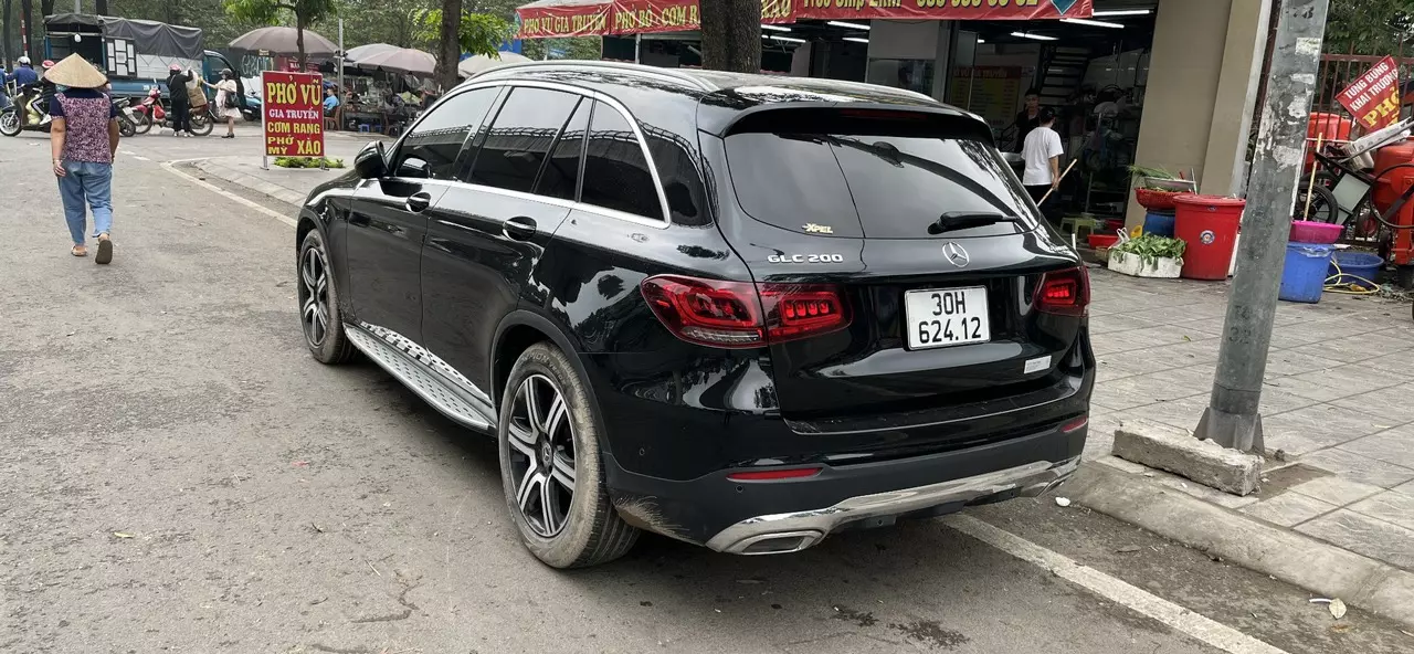 BÁN XE GLC 200 4MATIC - 2021 ĐK T4/2022 - Giá 1.5 tỷ-3