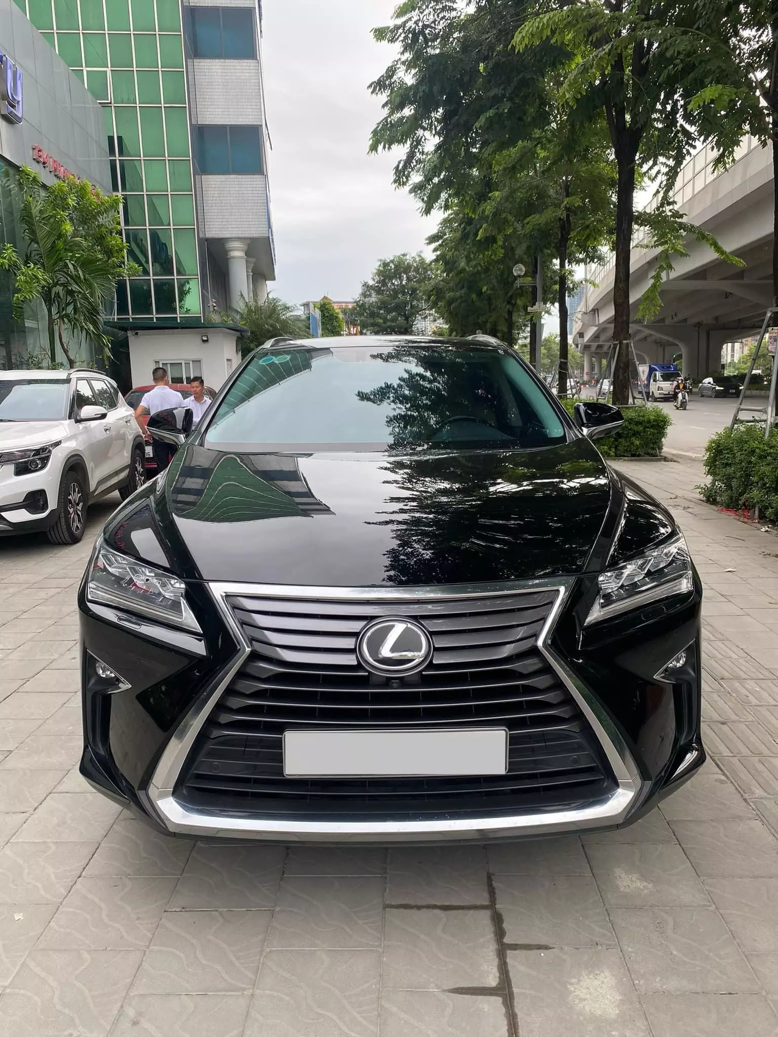 Bán Lexus RX350 sản xuất 2017, biển Hà Nội. Xe cực mới.-0