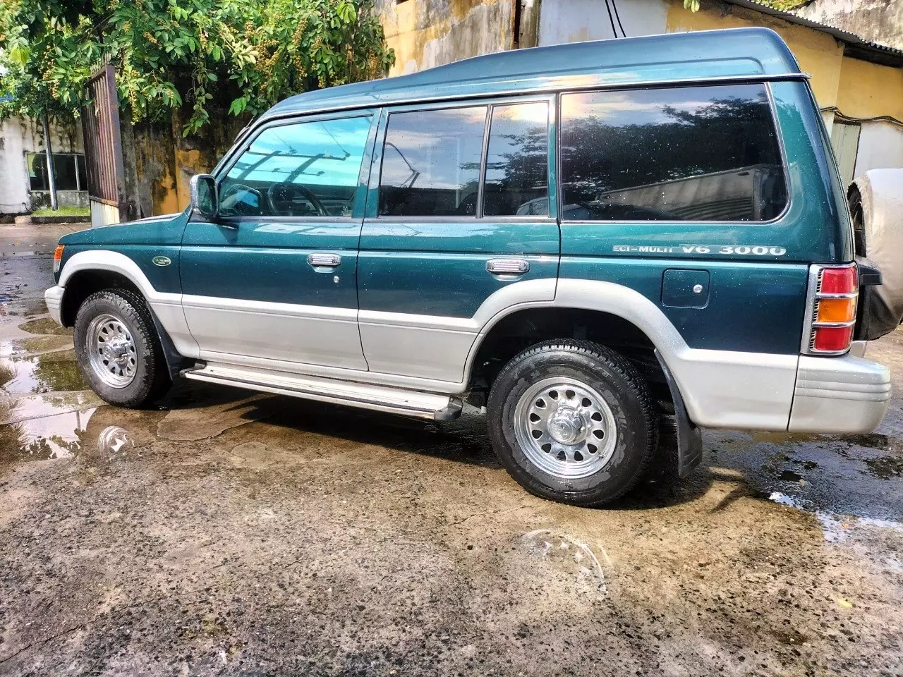   Xe pajero V33 sản xuất 2004 việt nam.-0