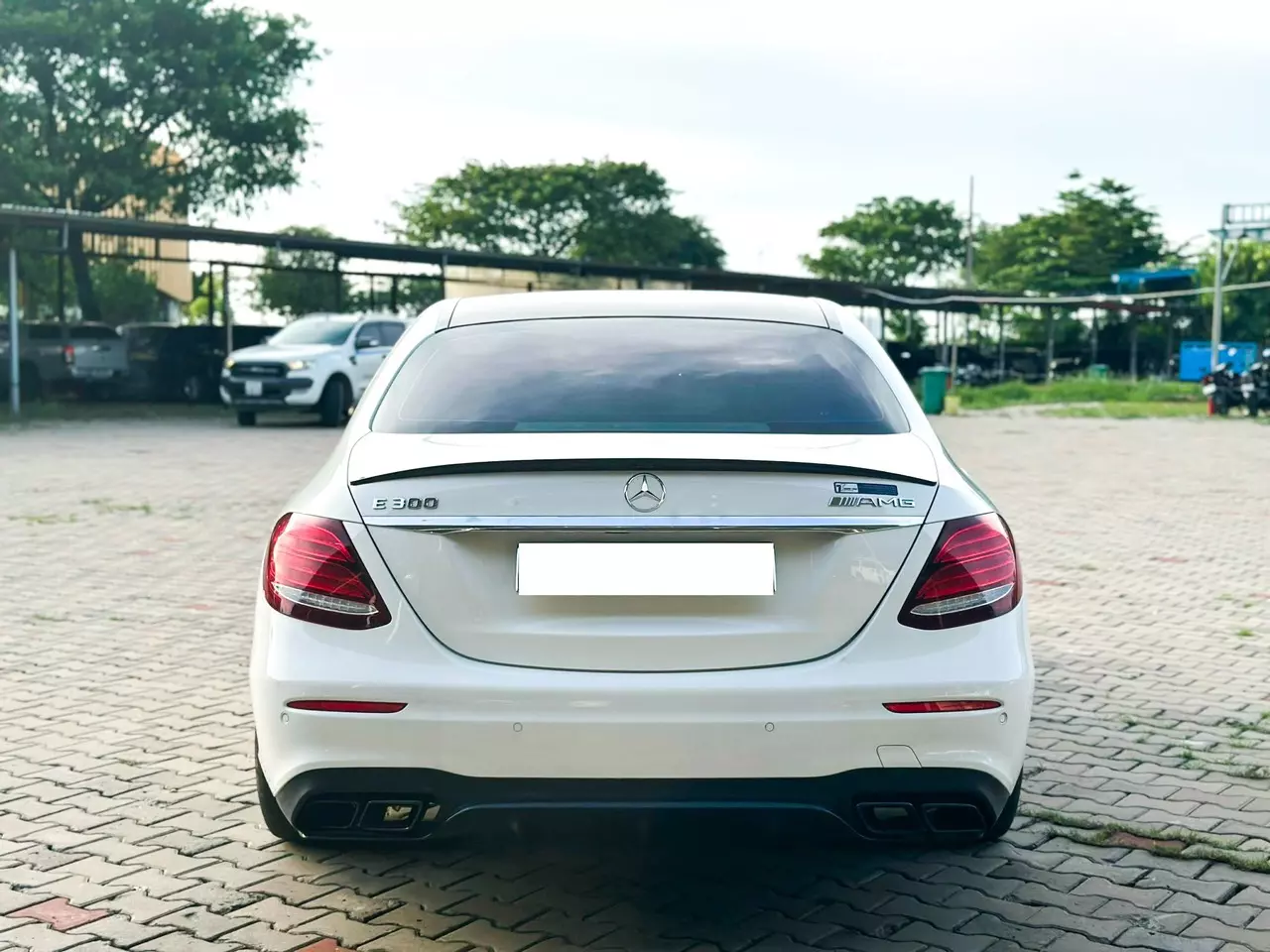 Mer E300 AMG sx 2020 Up full E63 thể thao cá tính cho anh em sành chơi.-3