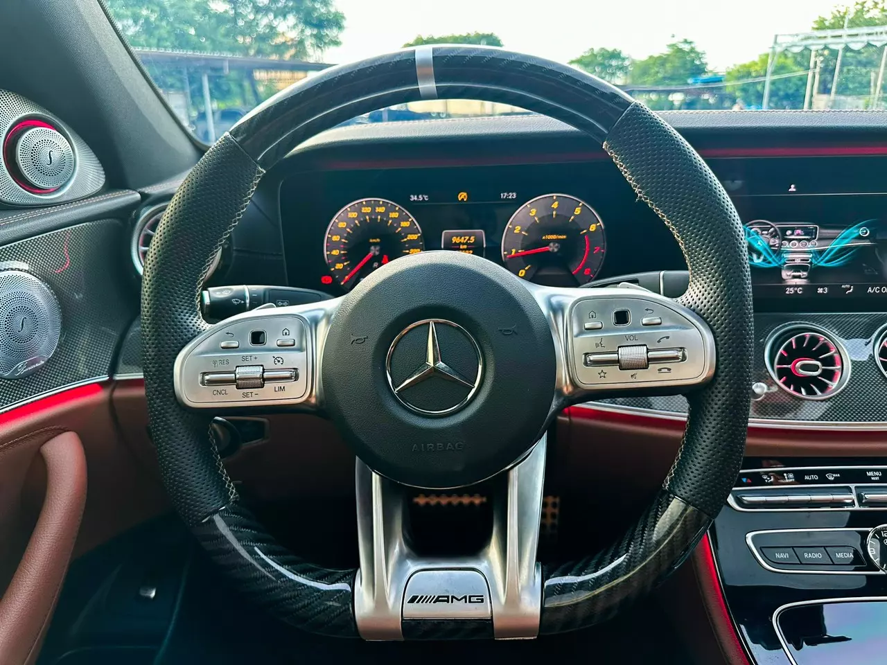 Mer E300 AMG sx 2020 Up full E63 thể thao cá tính cho anh em sành chơi.-9