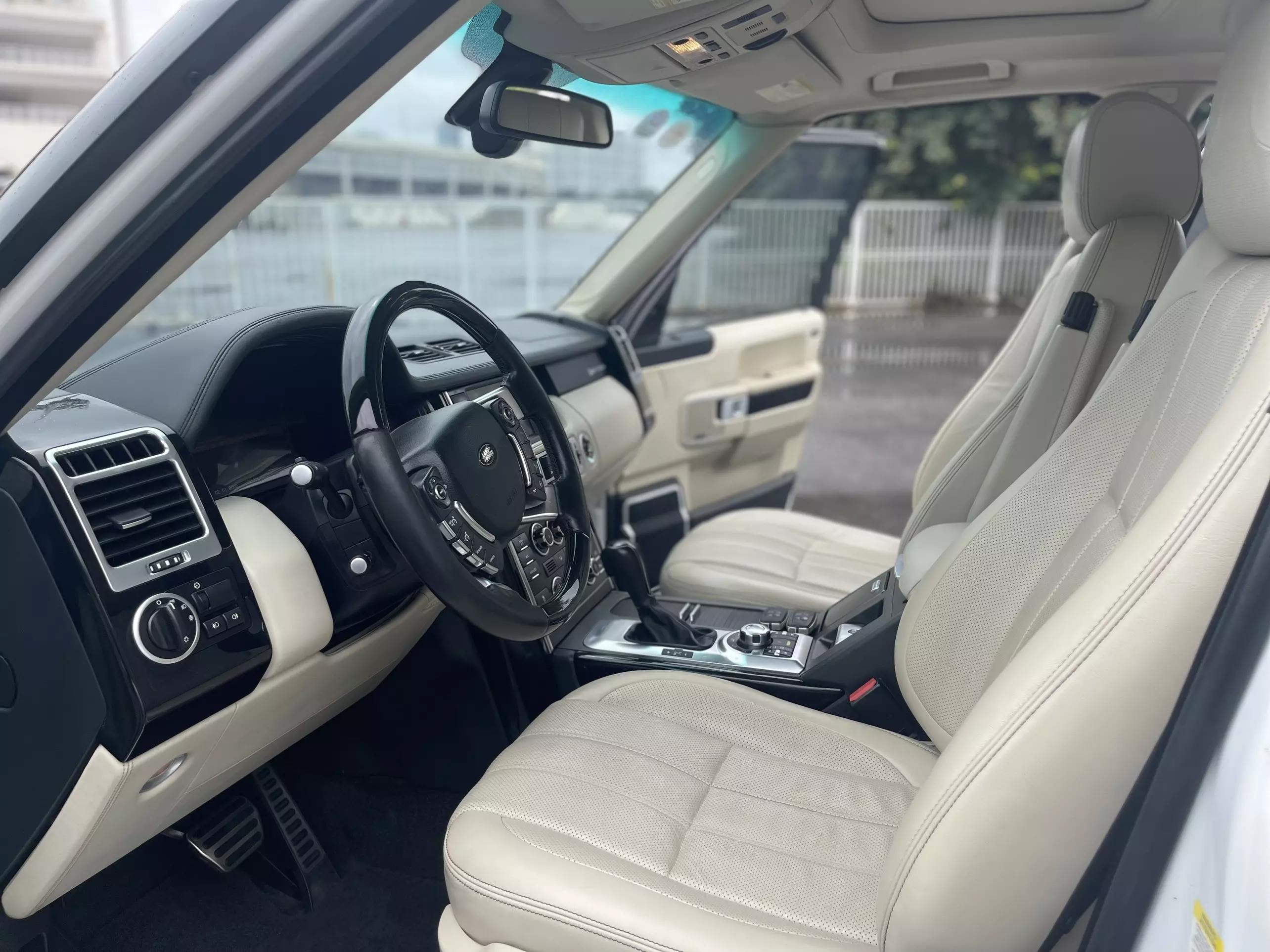 Range rover Autobiography model 2012 một chủ sử dụng đi ít-9