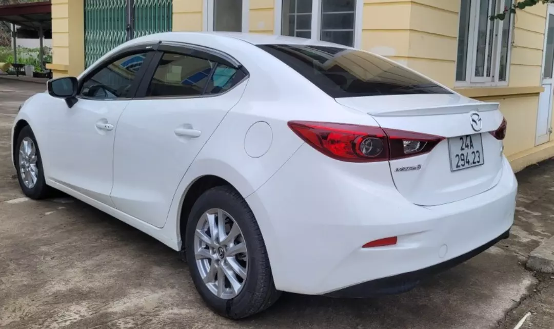 Cần bán Xe 5 chỗ Mazda3 2019 bản Luxyry2019 bản faylip-3