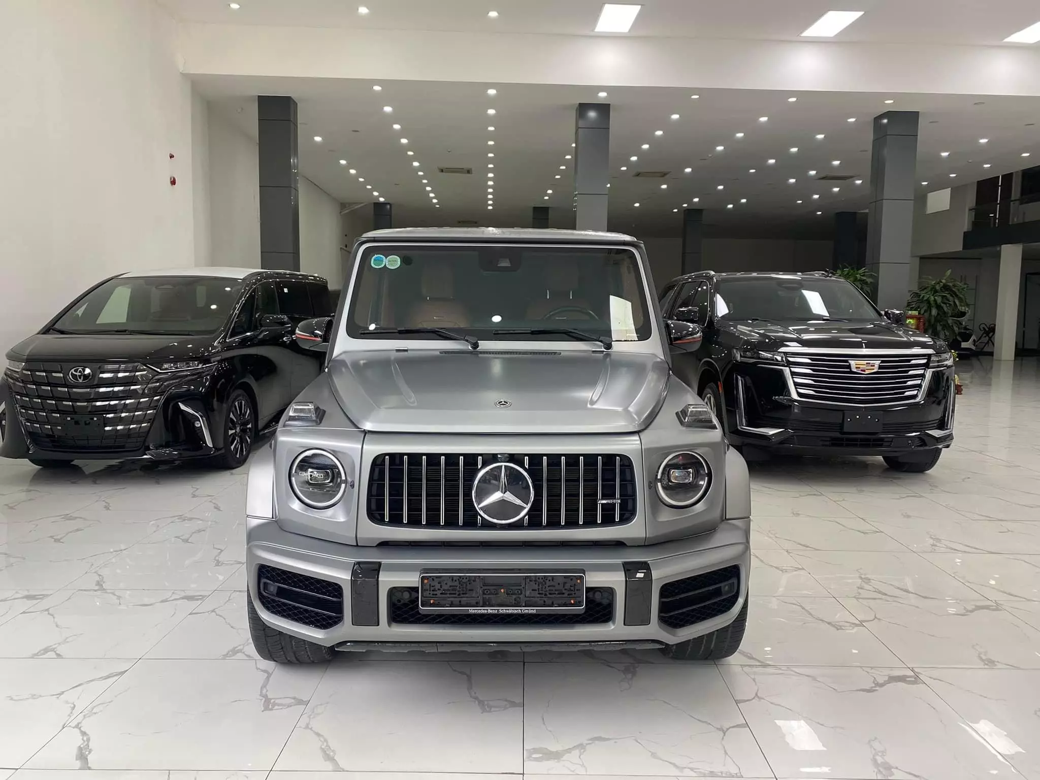 Bán Mercedes G63 Edition one Model 2020, xám xi măng, nội thất Hermes-0