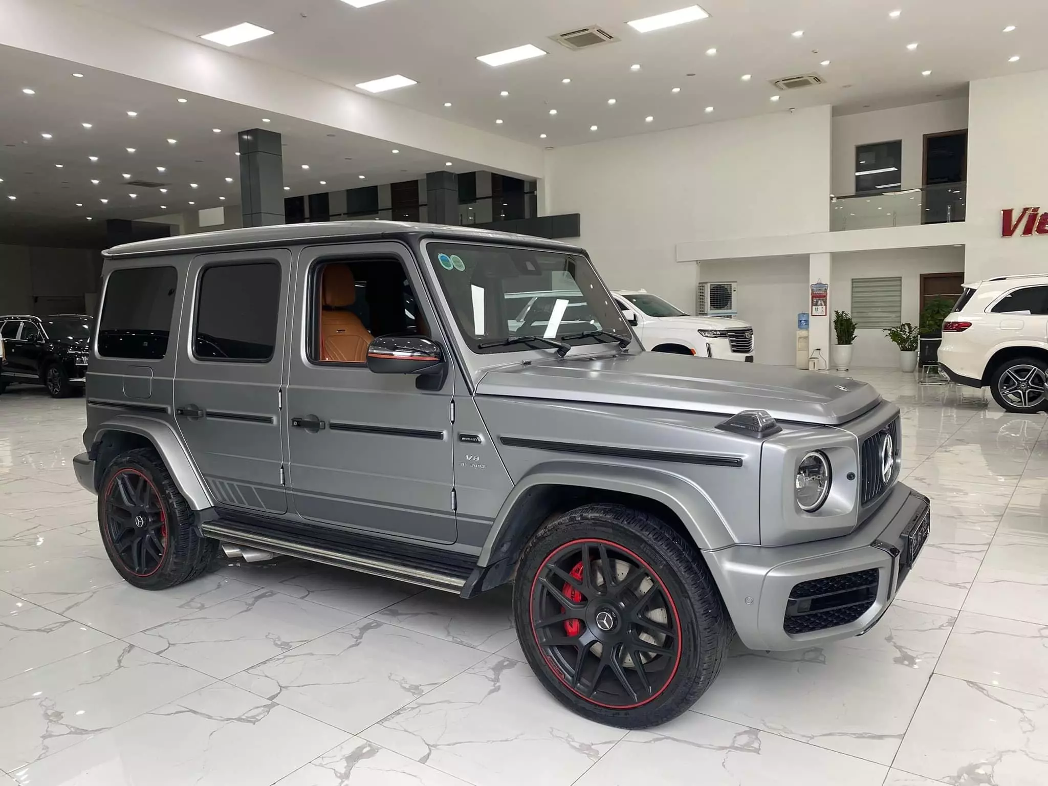 Bán Mercedes G63 Edition one Model 2020, xám xi măng, nội thất Hermes-1