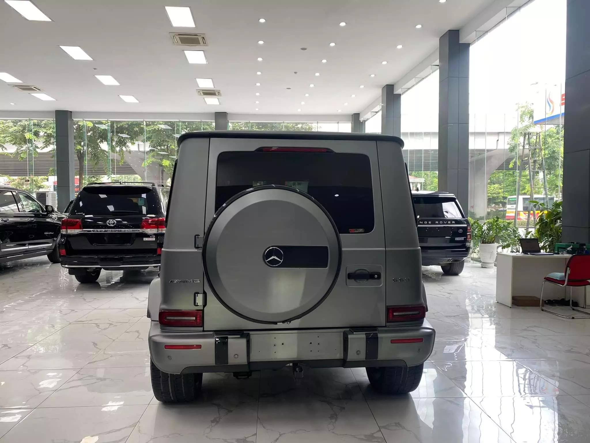 Bán Mercedes G63 Edition one Model 2020, xám xi măng, nội thất Hermes-3