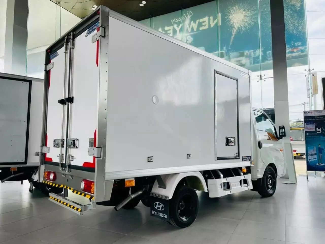 Bán xe Hyundai Porter H150 đông lạnh EURO 5-2