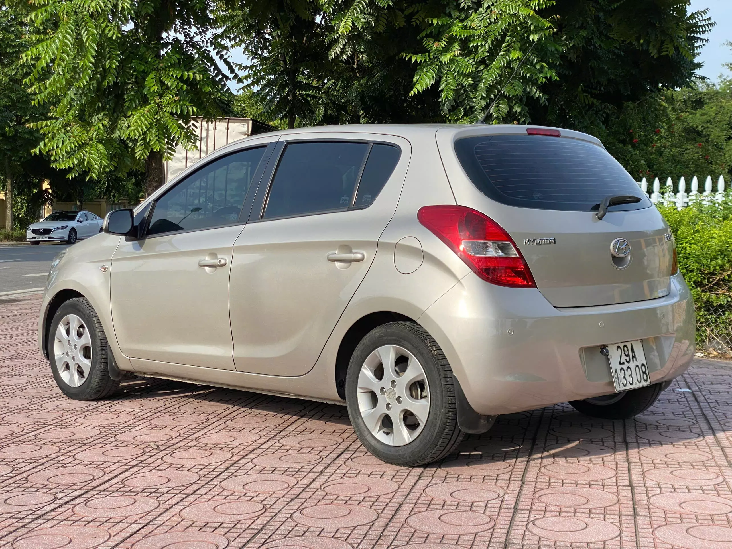 Chính chủ bán xe Hyundai i20 sản xuất 2010 -1