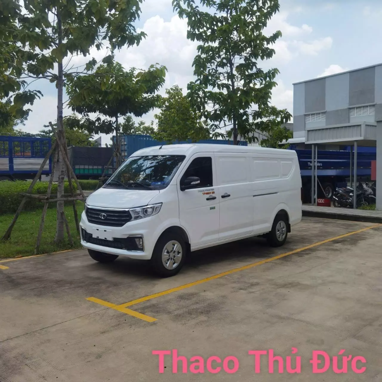 XE TẢI VAN THACO TF 2/5 CHỖ - GIẢI PHÁP VẬN CHUYỂN ĐA NĂNG, TIỆN LỢI-2