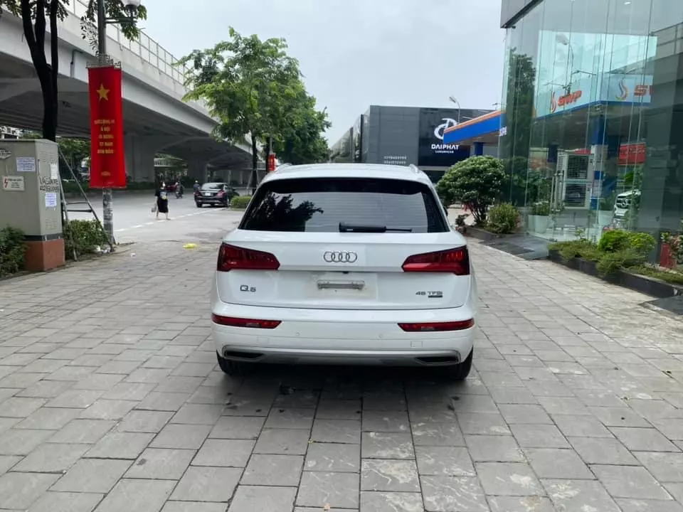 Bán Audi Q5 2.0 Sport, sản xuất 2019, 1 chủ từ mới.-5