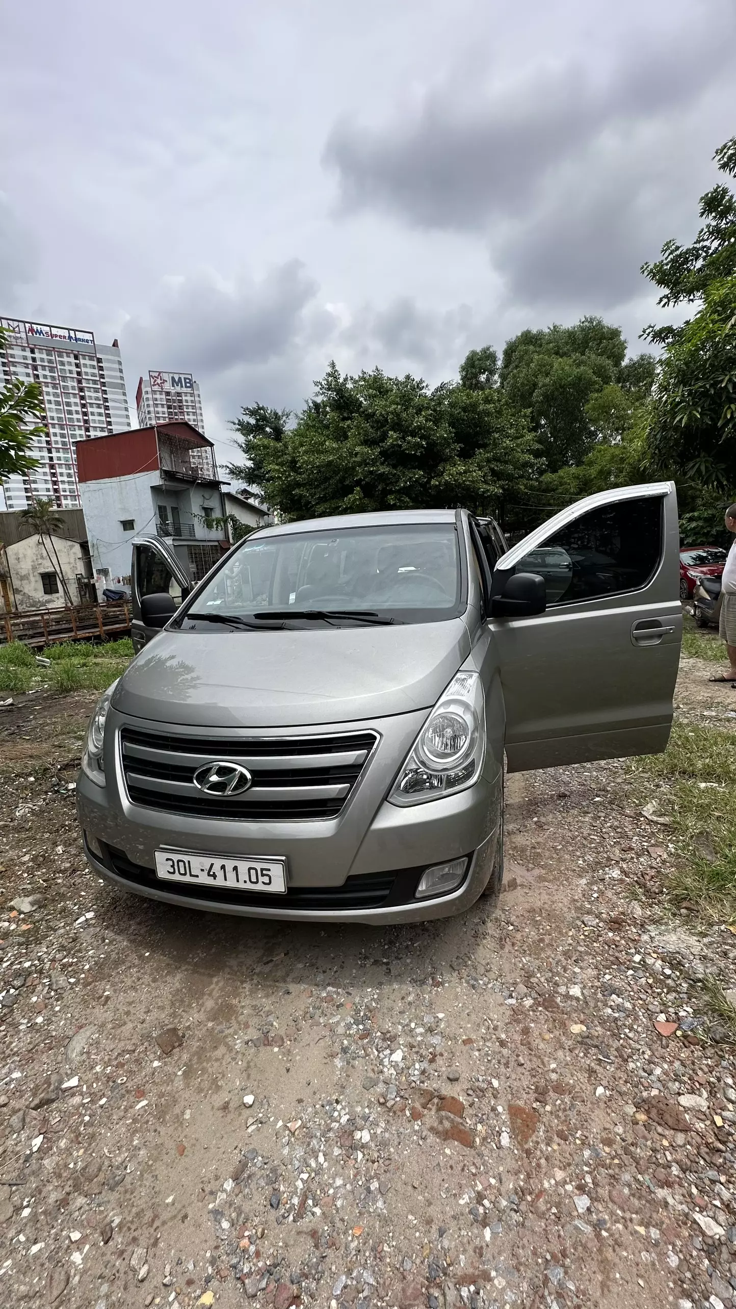 Hyundai Centennial 2016 - 99999km -1