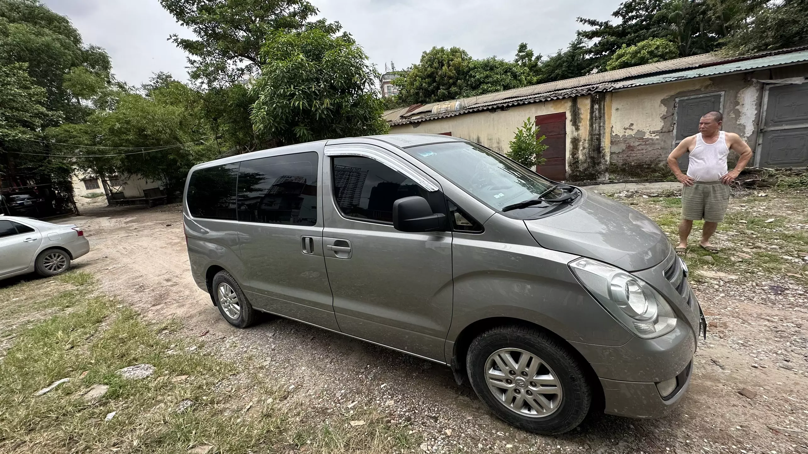 Hyundai Centennial 2016 - 99999km -2