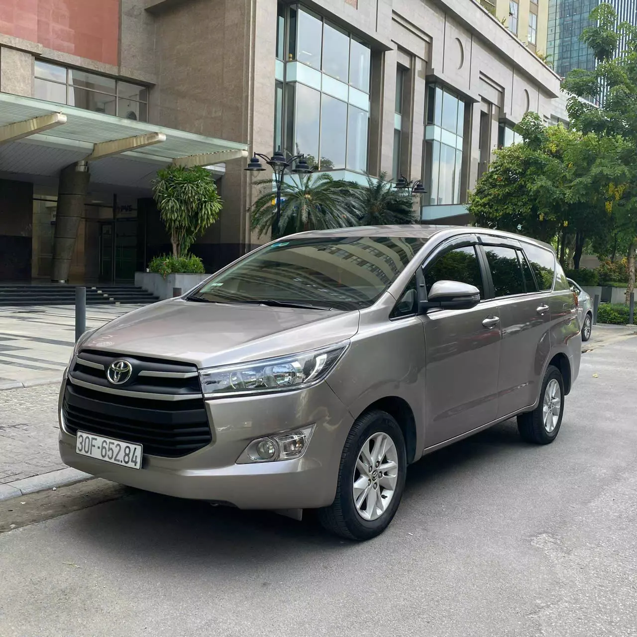 Cần bán gấp Toyota Innova 2019-0