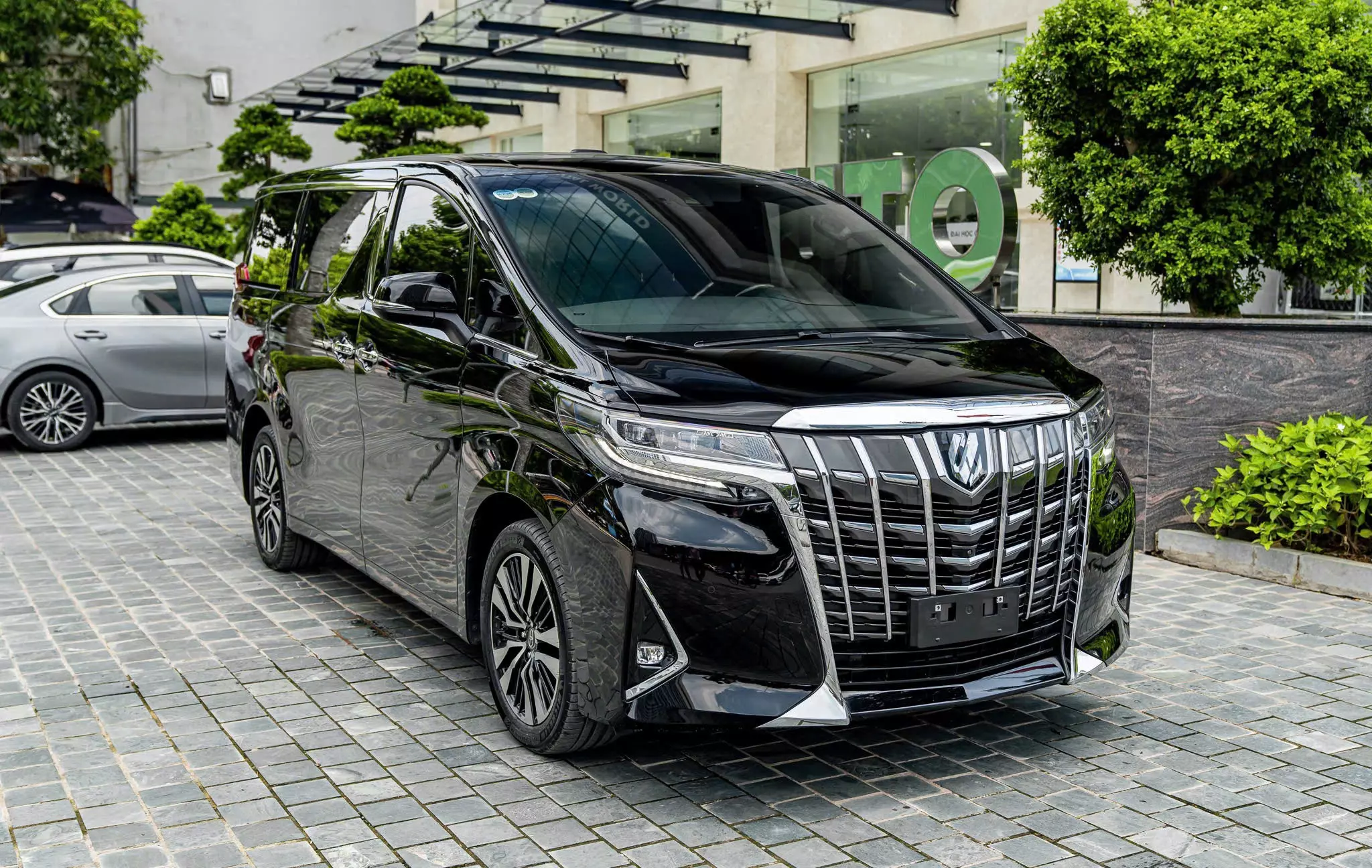 Chính chủ cần bán Toyota Alphard-7