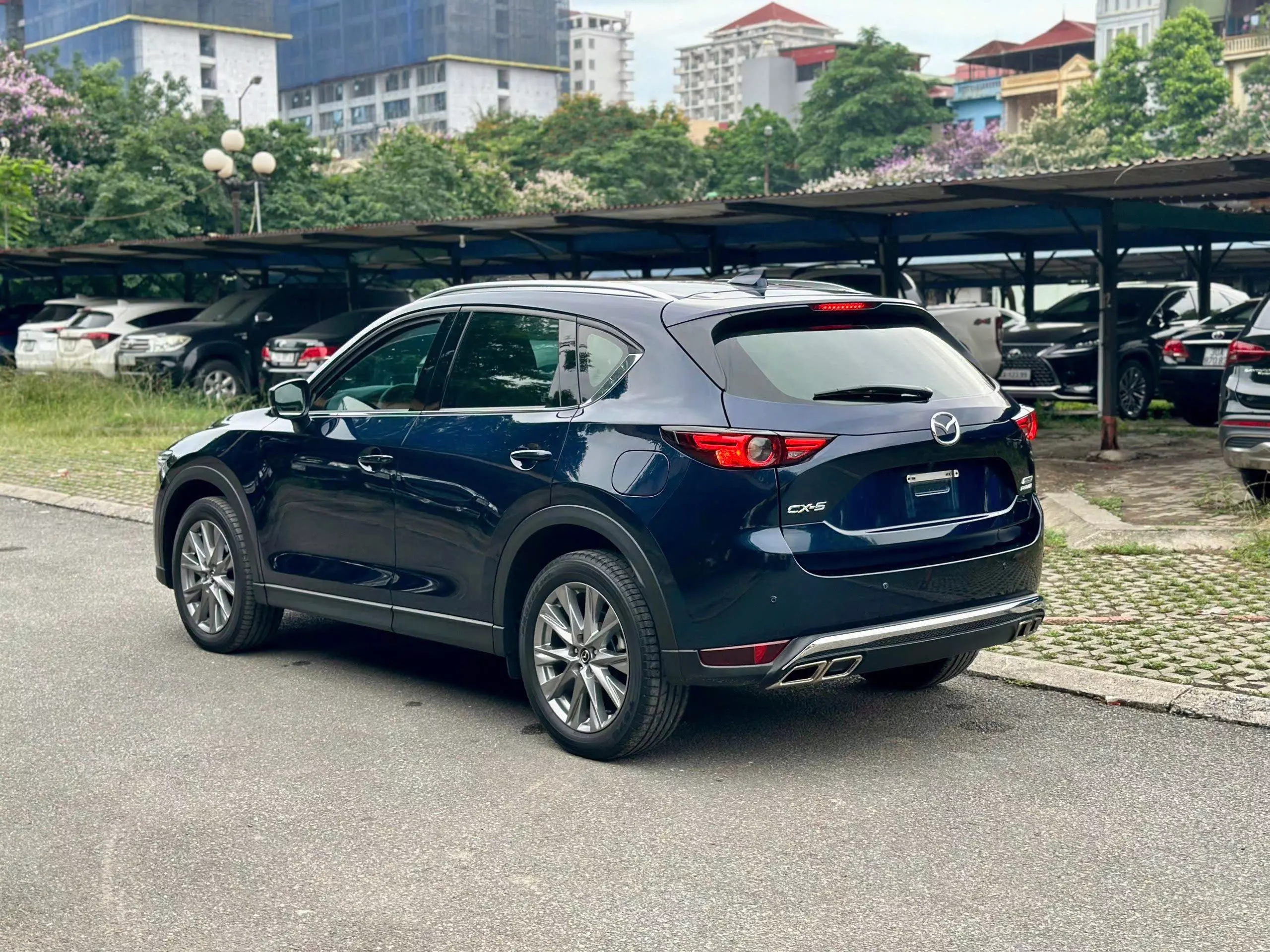 Chính chủ cần bán xe Mazda Cx5 bản 2022 cao cấp-1