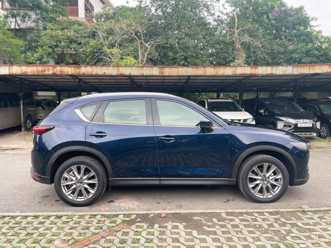 Chính chủ cần bán xe Mazda Cx5 bản 2022 cao cấp-2