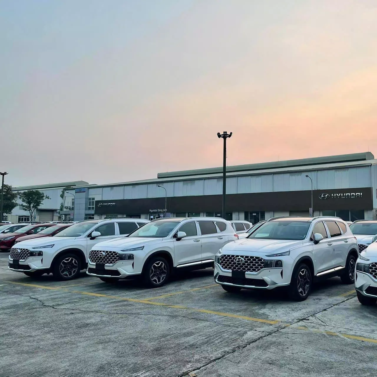 Showroom Hyundai Đông Anh Hotline 0915543133  Chuyên cung cấp các dòng xe mới, mẫu mã đa dạng-1