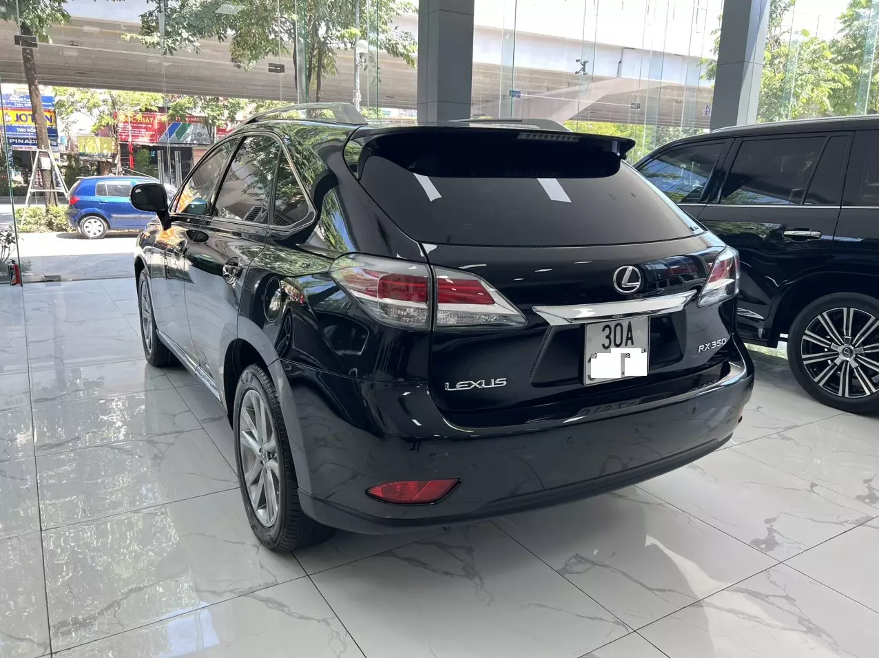 Bán xe Lexus RX350 màu đen xe sản xuất năm 2014 chủ đi giữ gìn rất mới và đẹp.-1