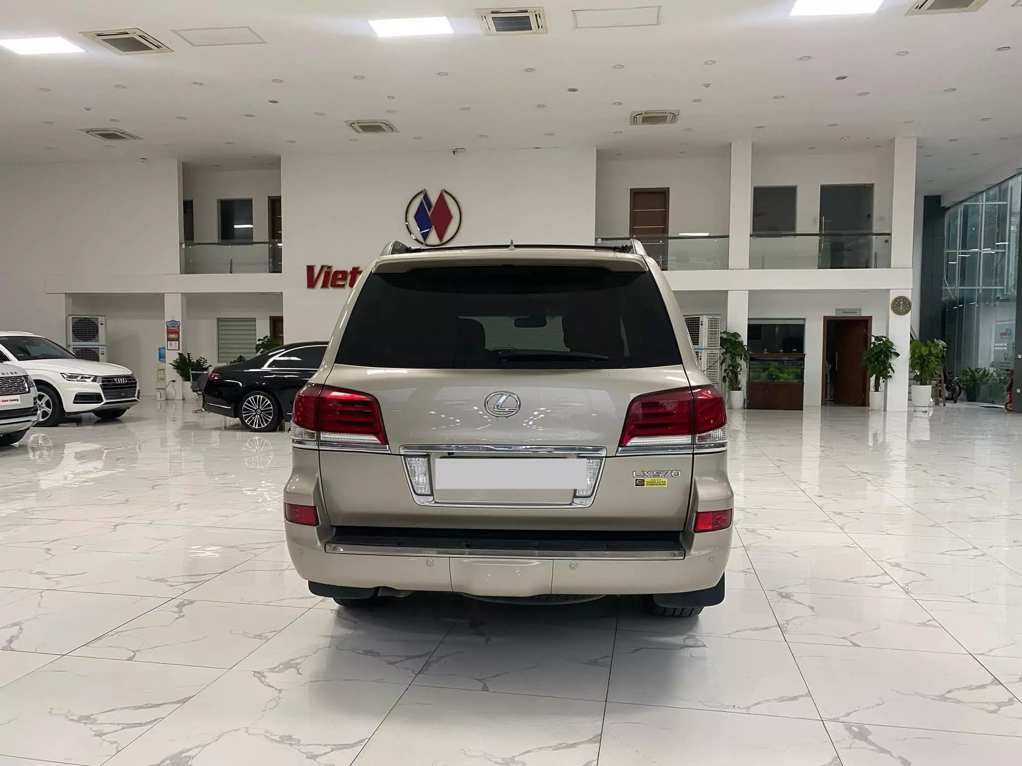 Lexus LX570 nhập Mỹ, model 2013, xe chạy ít siêu đẹp.-5