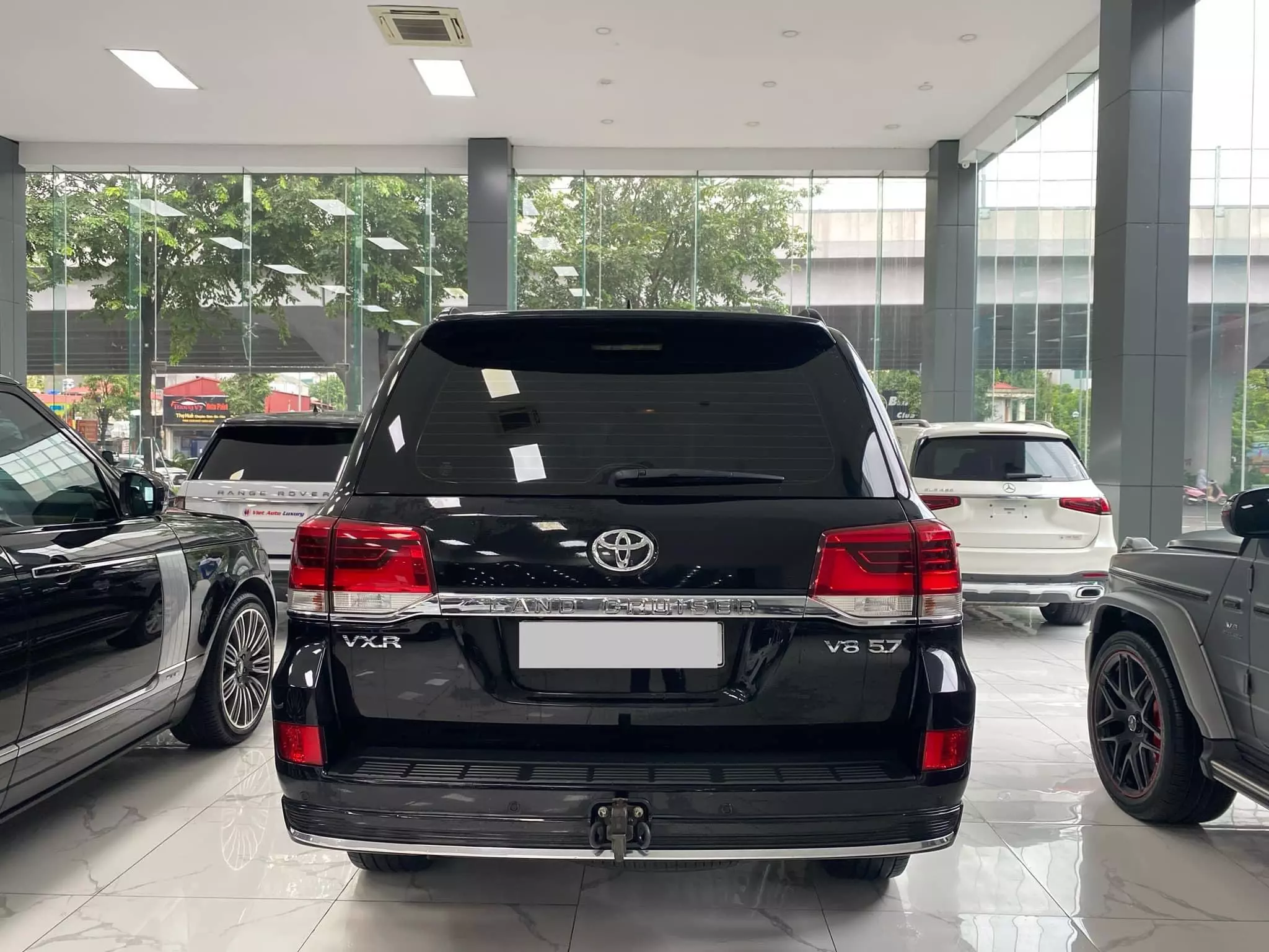 Bán Toyota Land Cruiser 4.6 V8, sản xuất 2019, lăn bánh hơn 6 vạn Km.-1