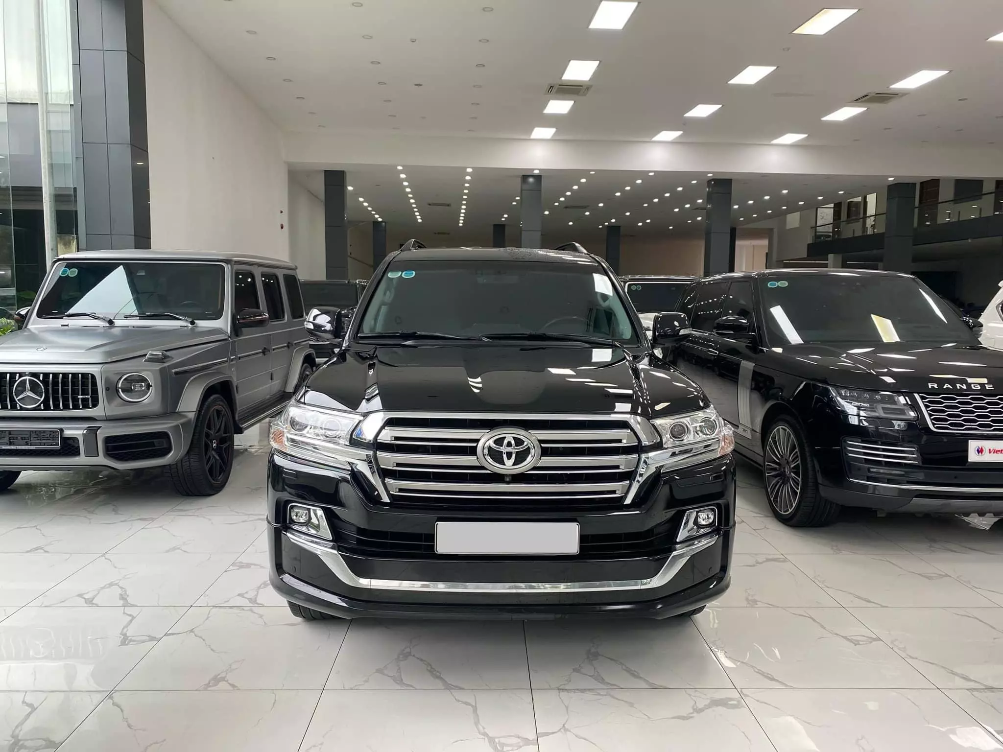 Bán Toyota Land Cruiser 4.6 V8, sản xuất 2019, lăn bánh hơn 6 vạn Km.-0