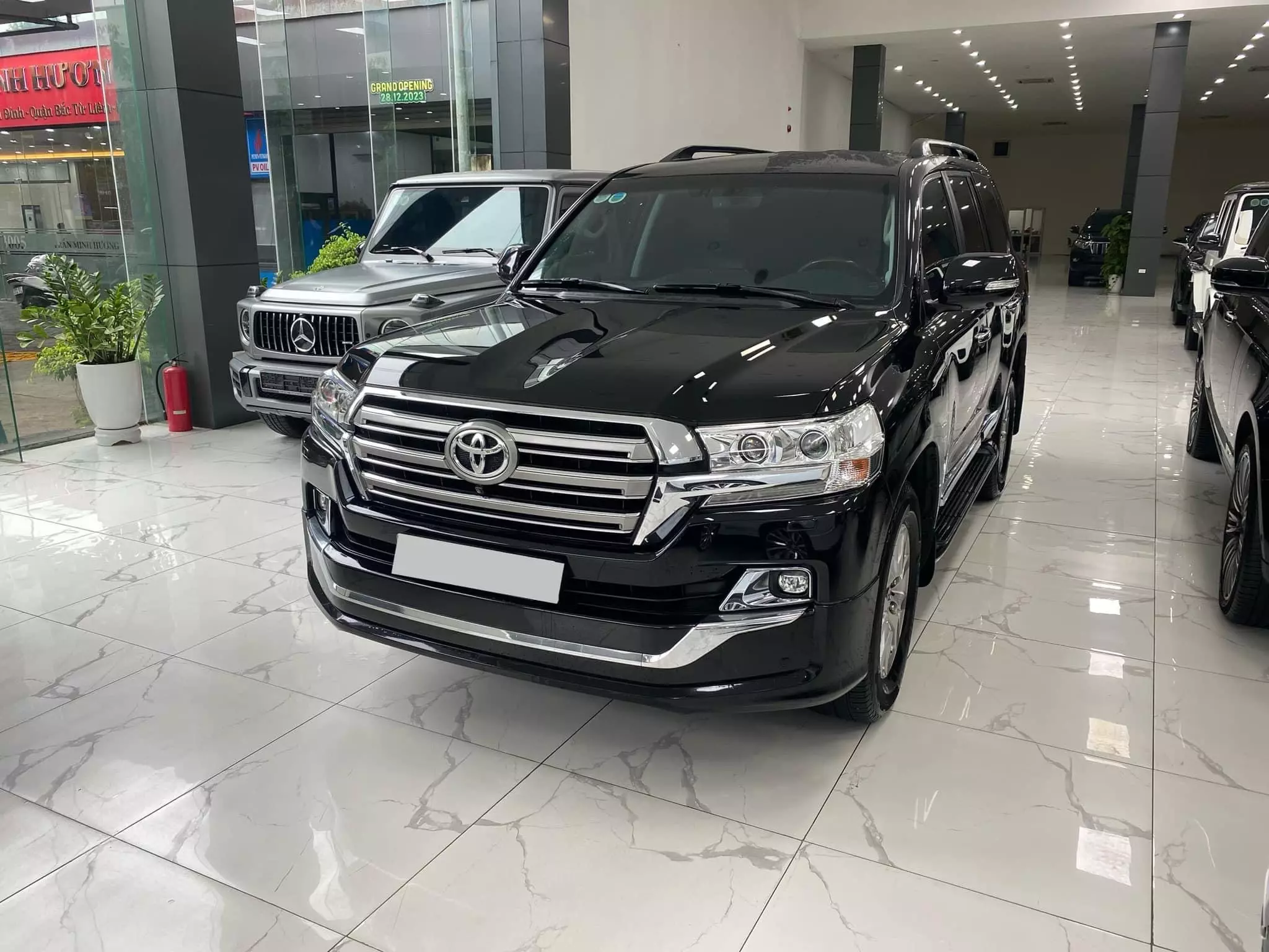 Bán Toyota Land Cruiser 4.6 V8, sản xuất 2019, lăn bánh hơn 6 vạn Km.-3