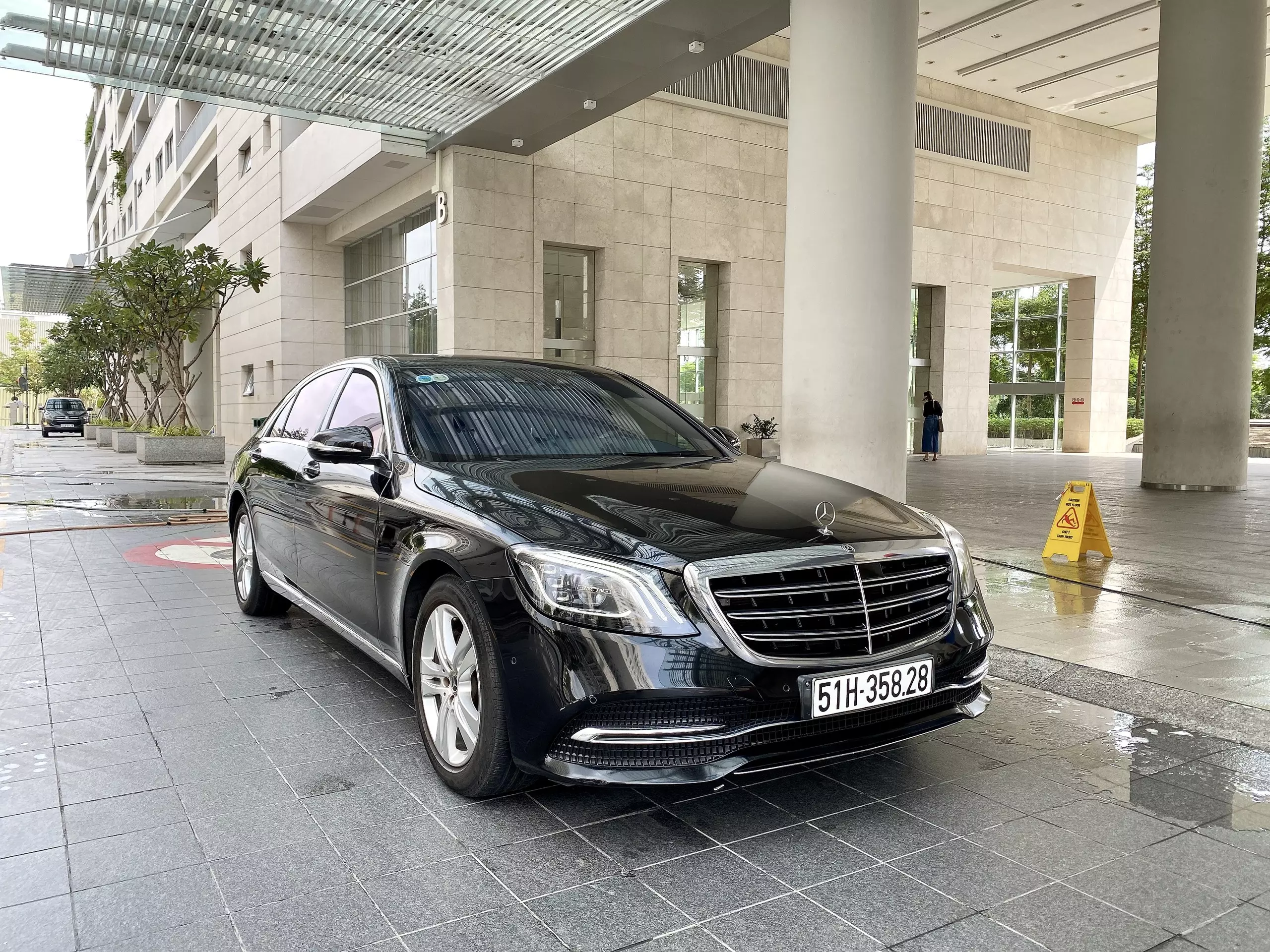 Bán xe Mercedes S450L Đen Nâu 2019 chạy 12000km rất ít, giá 2,5xx-1