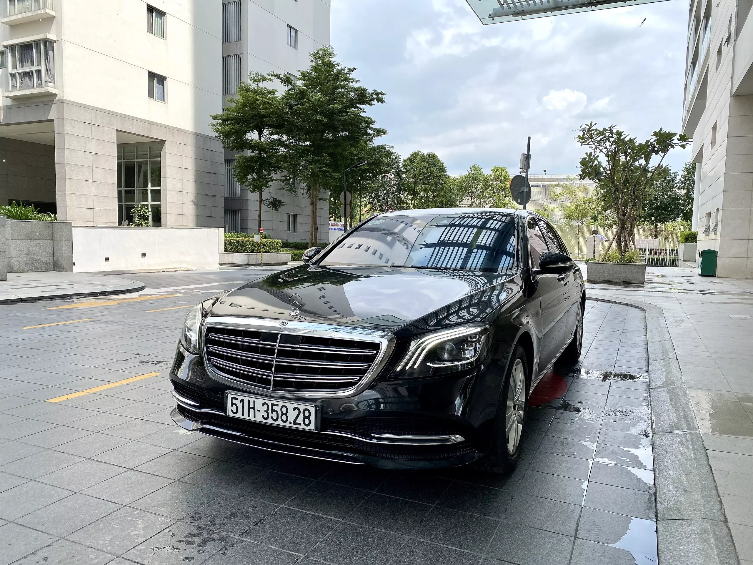 Bán xe Mercedes S450L Đen Nâu 2019 chạy 12000km rất ít, giá 2,5xx-4