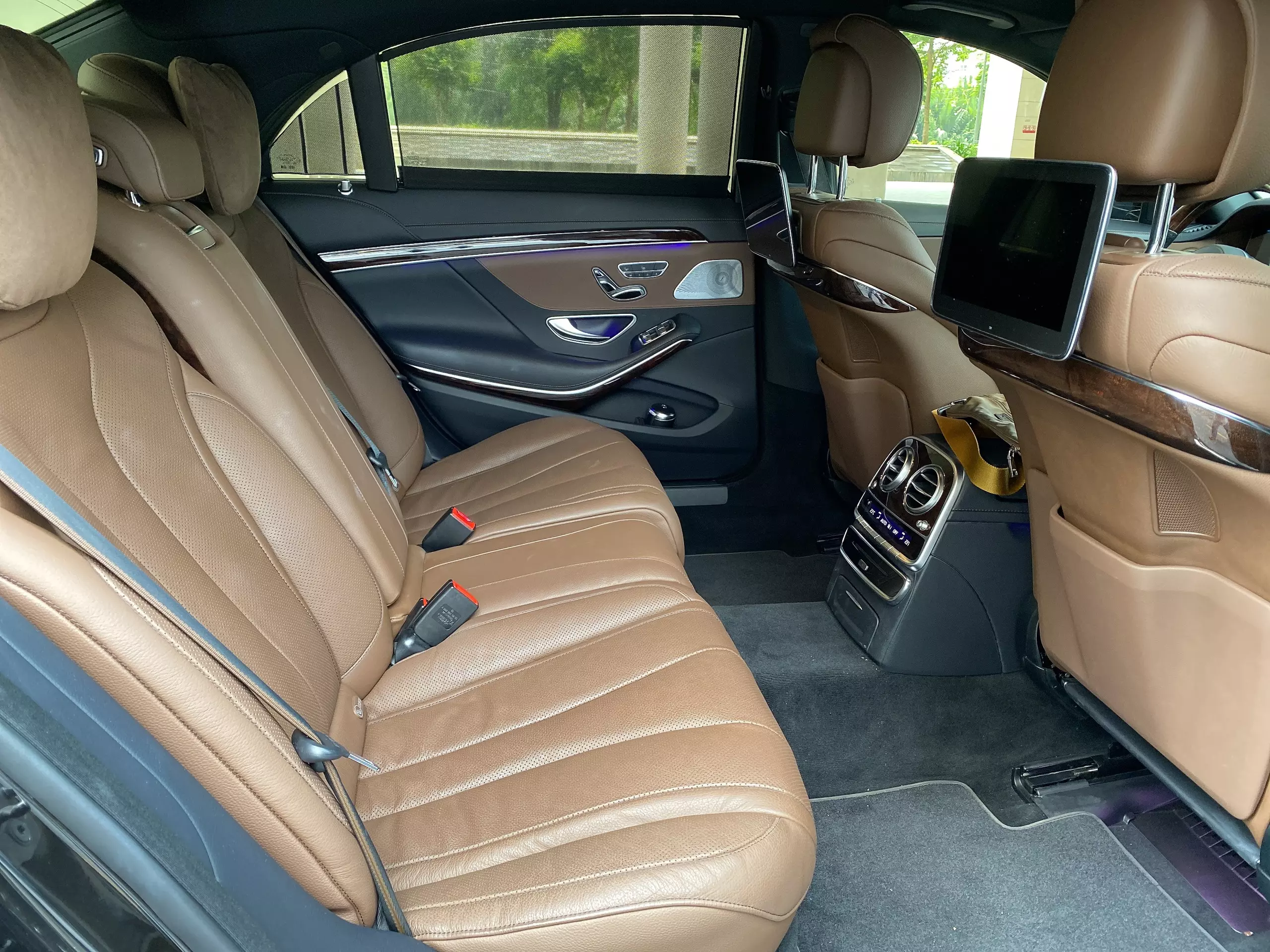 Bán xe Mercedes S450L Đen Nâu 2019 chạy 12000km rất ít, giá 2,5xx-5