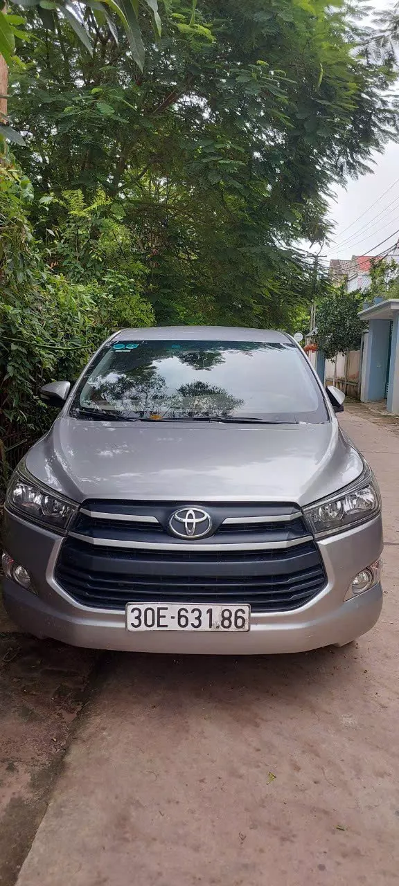 Chính chủ bán xe TOYOTA INNOVA 2.0E sản xuất năm 2016-0