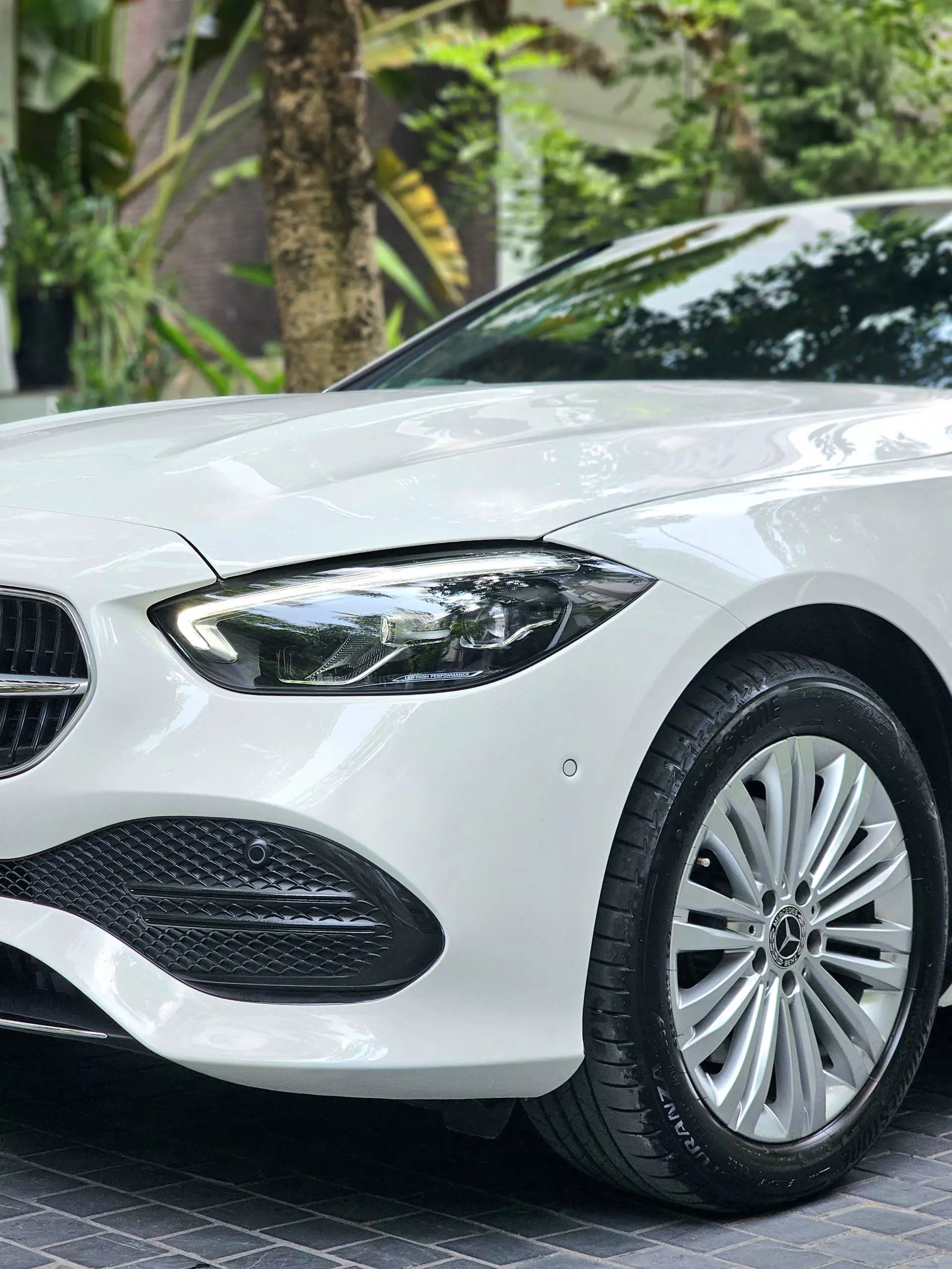 Xe Mercedes C200 AVG 2023, màu trắng -9