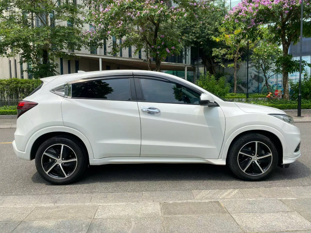 HONDA HRV L 2019, xe cá nhân đẹp xuất sắc -3