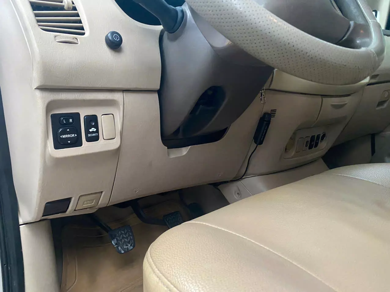 Gia đình đổi xe cần bán toyota innova  đời 2006 bản G xịn, xe đi giữ gìn kỹ nên còn rất tốt. -7