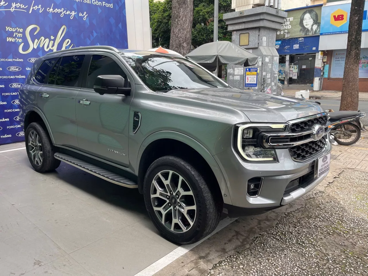 Chính chủ bán xe Ford Everest Titanium 4X4 sản xuất năm 2022-1