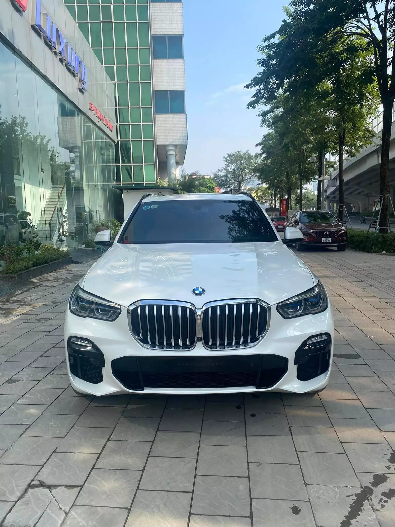 Bán BMW X5 M-Sport sản xuất 2021, xe cực mới, 1 chủ.-0