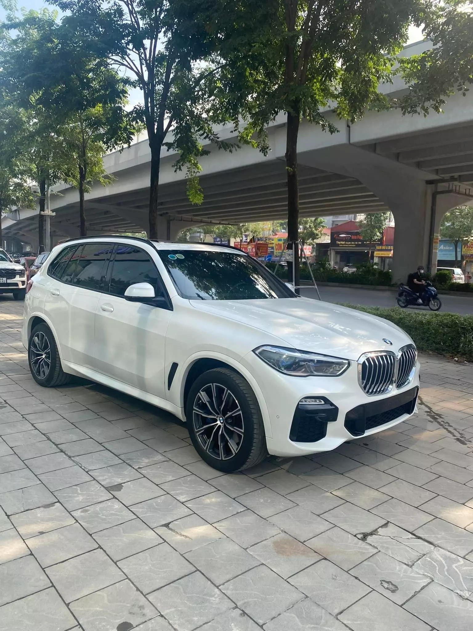 Bán BMW X5 M-Sport sản xuất 2021, xe cực mới, 1 chủ.-3